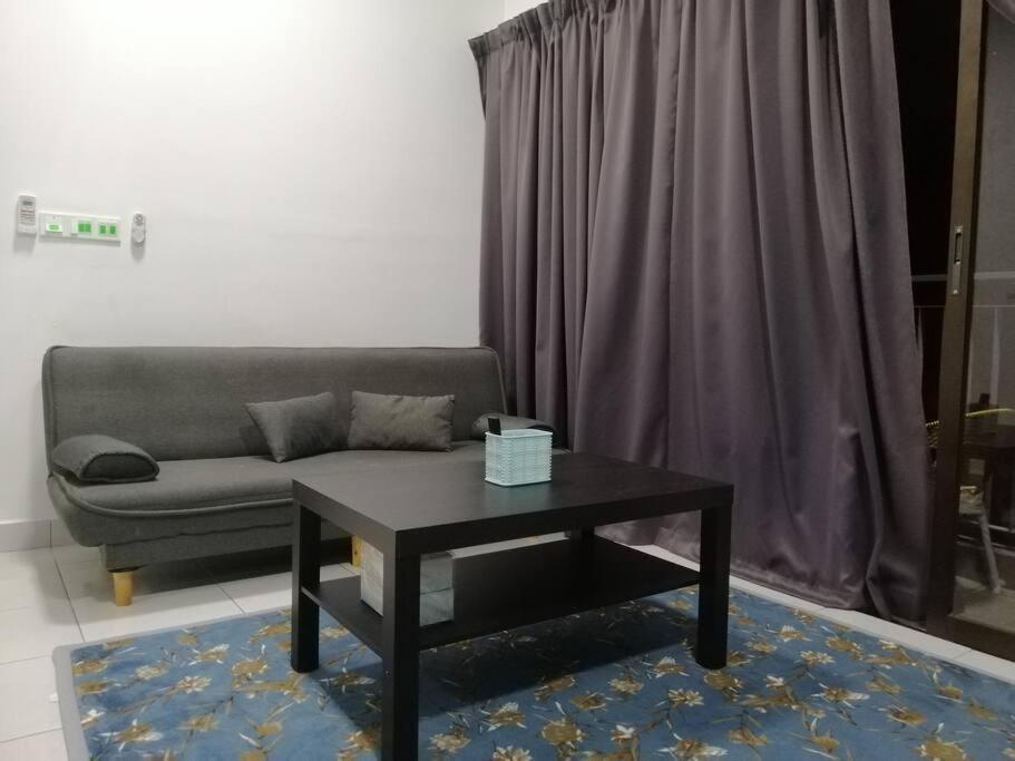 H&H Lovely Homestay In Nilai Exteriér fotografie