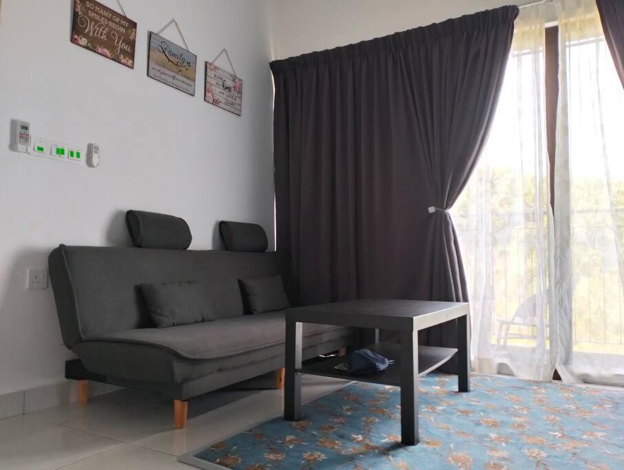 H&H Lovely Homestay In Nilai Exteriér fotografie